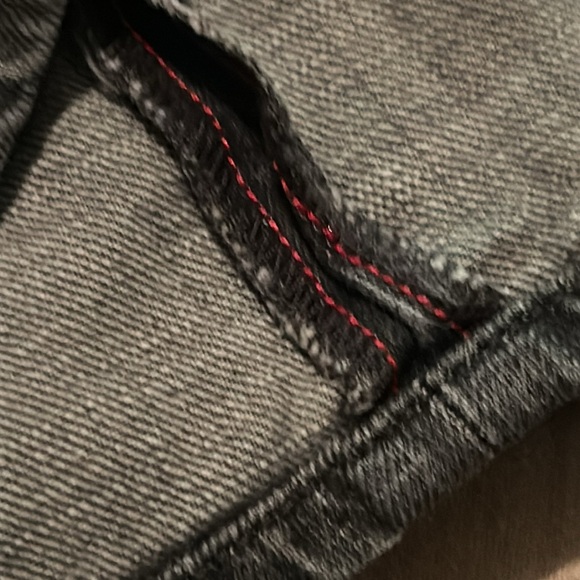 VINTAGE RARE VHTF UNISEX LEVI’S RED BUTTON FLY MENS size 36x30 REDLINE SELVAGE - Picture 16 of 16